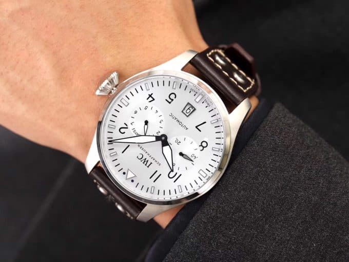 大人気新作IWC パイロットウォッチ コピーシリーズ メンズ 自動巻き3色 - 画像 (4)