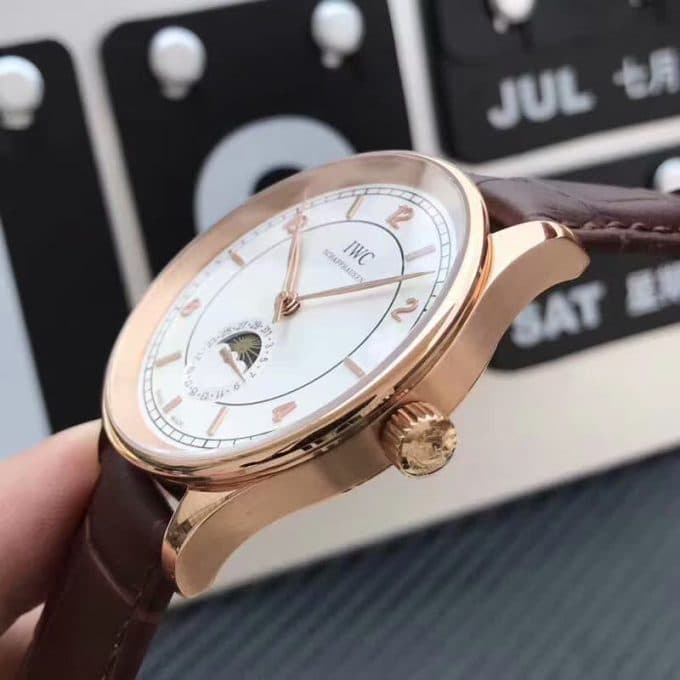高品質IWC ポルトギーゼ コピーシリーズ メンズ 自動巻き2色 - 画像 (7)