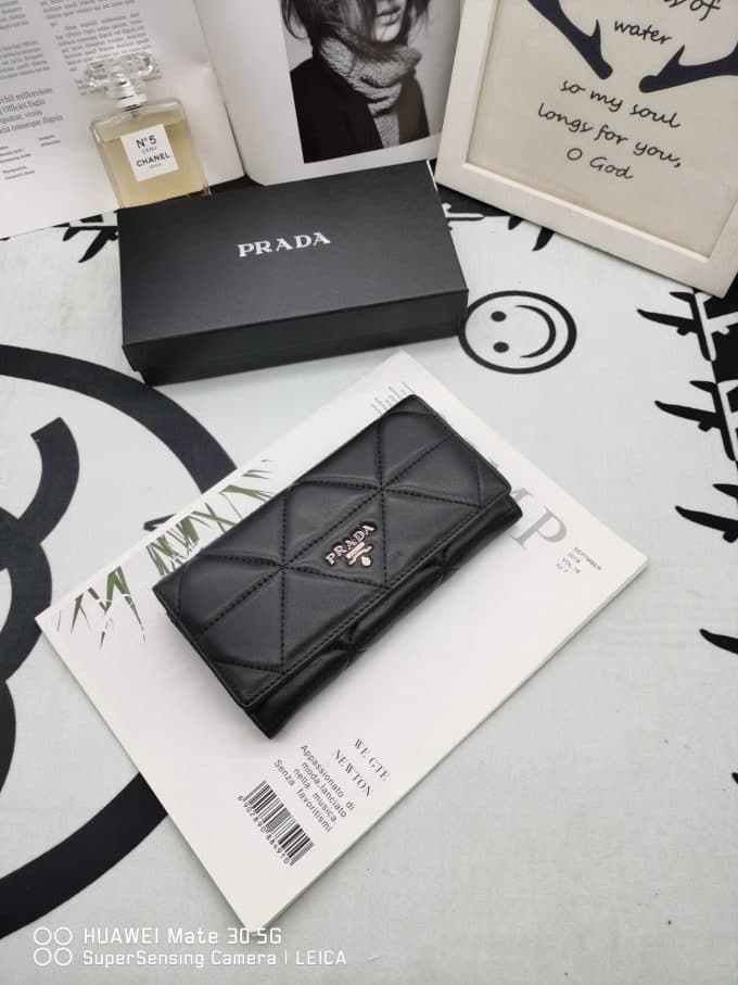 プラダ財布コピー 定番人気2021新品 PRADA 男女兼用 長財布