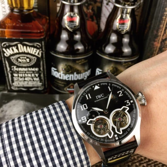 注目度NO.1IWC パイロットウォッチ コピーシリーズ メンズ 自動巻き4色 - 画像 (7)
