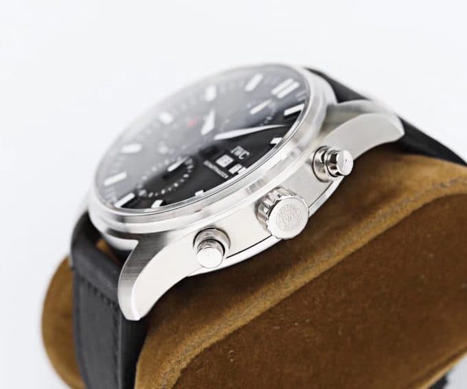 人気高級IWC パイロットウォッチ コピーシリーズ メンズ 自動巻き2色 - 画像 (5)