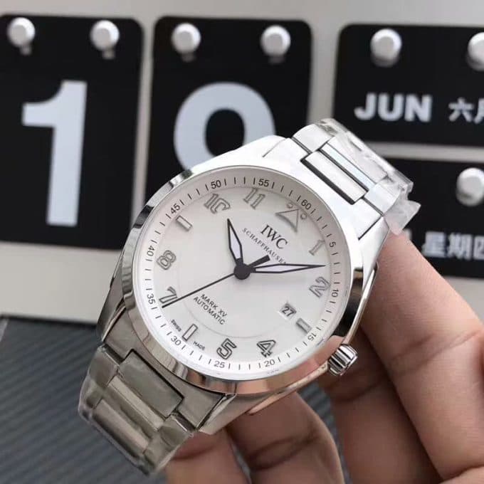 高品質IWC パイロットウォッチ コピーシリーズ メンズ 自動巻き3色 - 画像 (4)