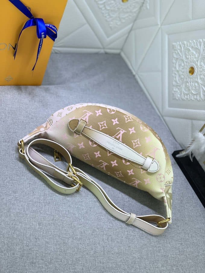 ルイヴィトンバッグコピー 2022新品注目度NO.1 Louis Vuitton 男女兼用 ウエストポーチ - 画像 (4)