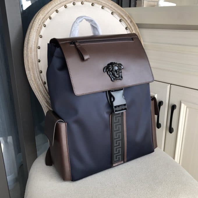 ヴェルサーチェバッグコピー 2022新品注目度NO.1 VERSACE メンズ バックパック - 画像 (3)