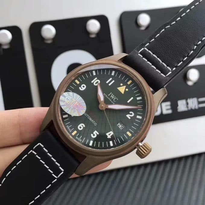 人気高級IWC パイロットウォッチ コピーシリーズ メンズ 自動巻き - 画像 (3)