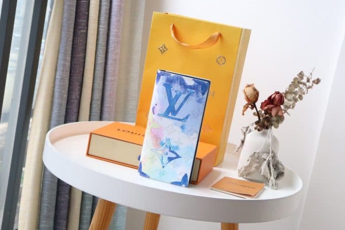 ルイヴィトン財布コピー 定番人気2021新品 Louis Vuitton 男女兼用 長財布