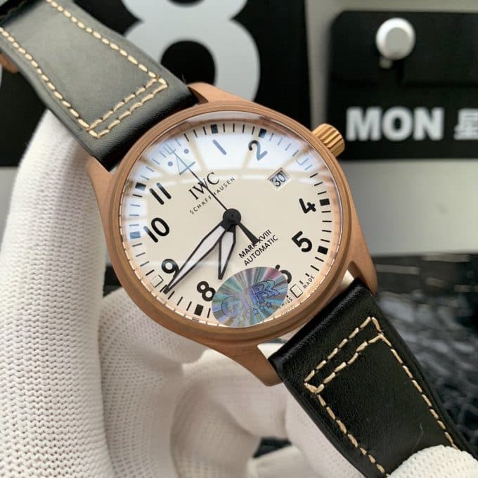 高品質IWC パイロットウォッチ コピーシリーズ メンズ 自動巻き - 画像 (4)