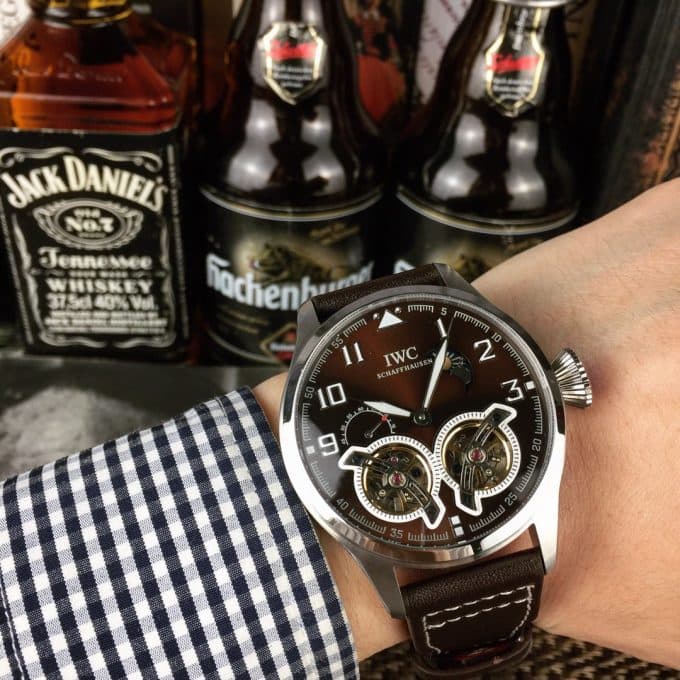 注目度NO.1IWC パイロットウォッチ コピーシリーズ メンズ 自動巻き4色 - 画像 (8)