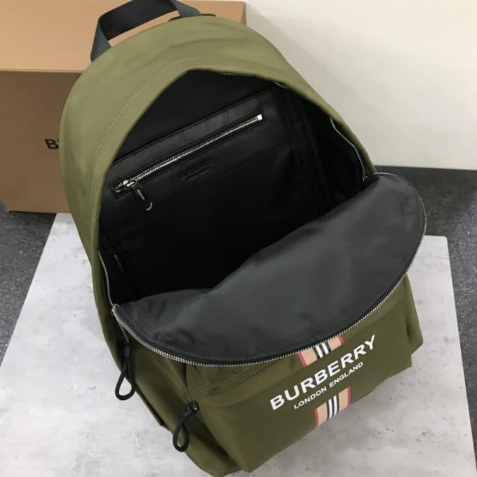 バーバリーバッグコピー 2022新品注目度NO.1 BURBERRY 男女兼用 バックパック - 画像 (8)