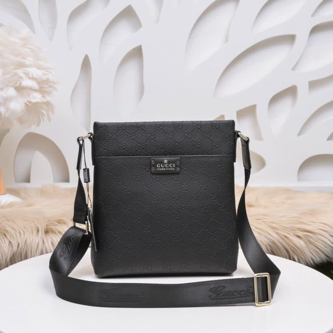 グッチバッグコピー 2022新品注目度NO.1 GUCCI メンズ ショルダーバッグ