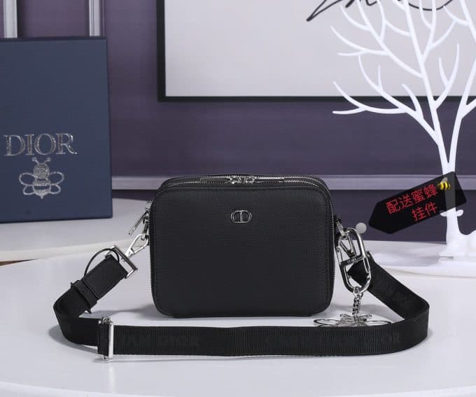 ディオールバッグコピー 定番人気2022新品 Dior メンズ ショルダーバッグ