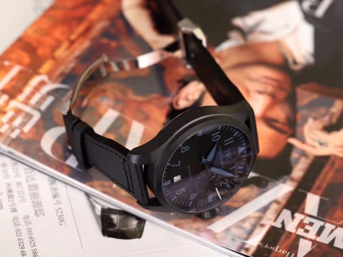 大人気新作IWC パイロットウォッチ コピーシリーズ メンズ 自動巻き3色 - 画像 (7)