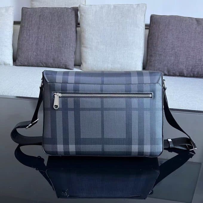 バーバリーバッグコピー 定番人気2022新品 BURBERRY メンズ ショルダーバッグ - 画像 (3)