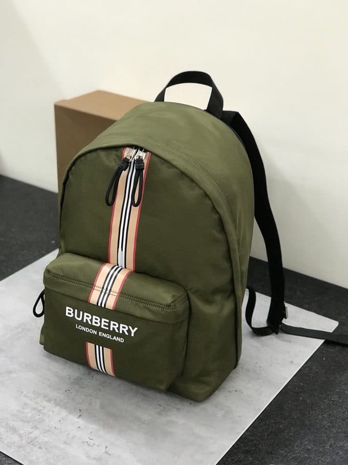 バーバリーバッグコピー 2022新品注目度NO.1 BURBERRY 男女兼用 バックパック - 画像 (3)