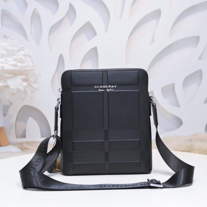 バーバリーバッグコピー 大人気2022新品 BURBERRY メンズ ショルダーバッグ