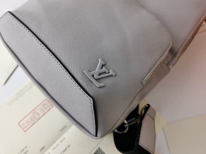ルイヴィトンバッグコピー 大人気2022新品 Louis Vuitton 男女兼用 ボディバッグ - 画像 (5)