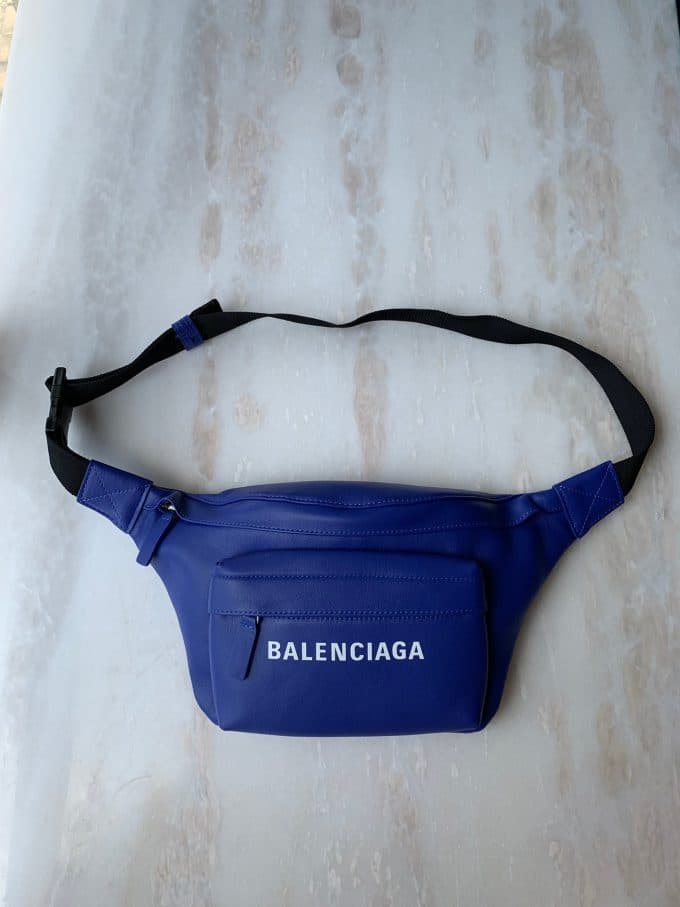 バレンシアガバッグコピー 2022新品注目度NO.1 BALENCIAGA男女兼用 ウエストポーチ