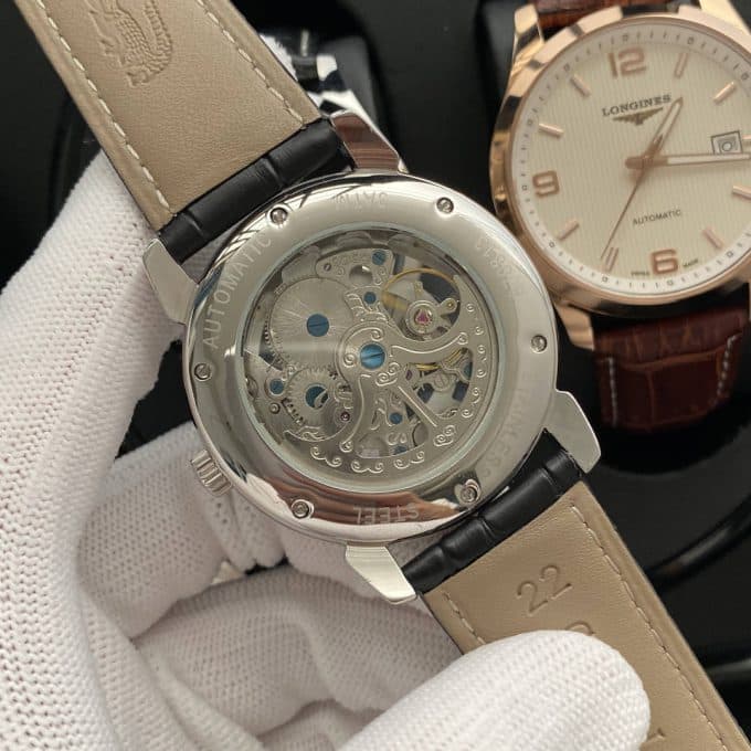 定番人気新品ヴァシュロンコンスタンタン 時計 コピー メンズ 自動巻き 4色 - 画像 (7)