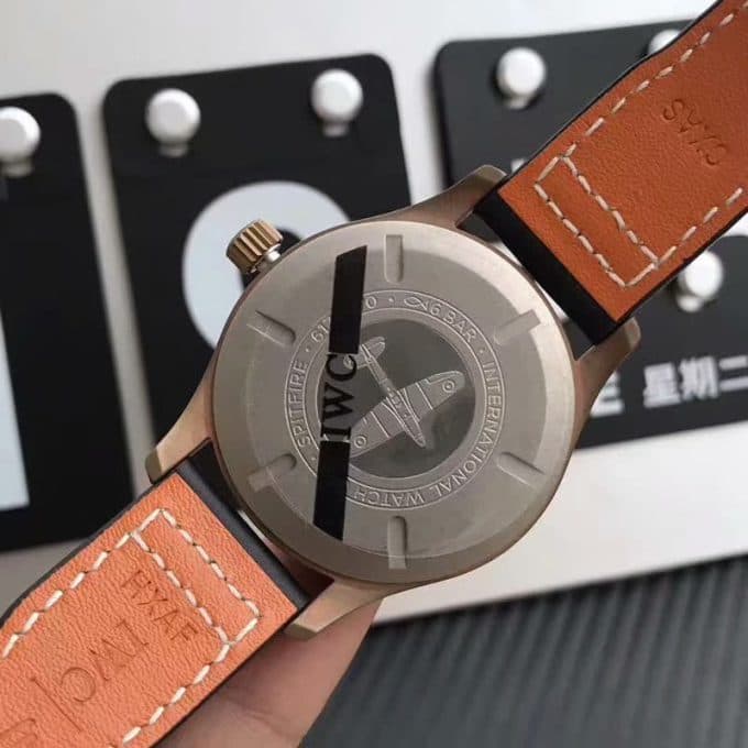 人気高級IWC パイロットウォッチ コピーシリーズ メンズ 自動巻き - 画像 (6)