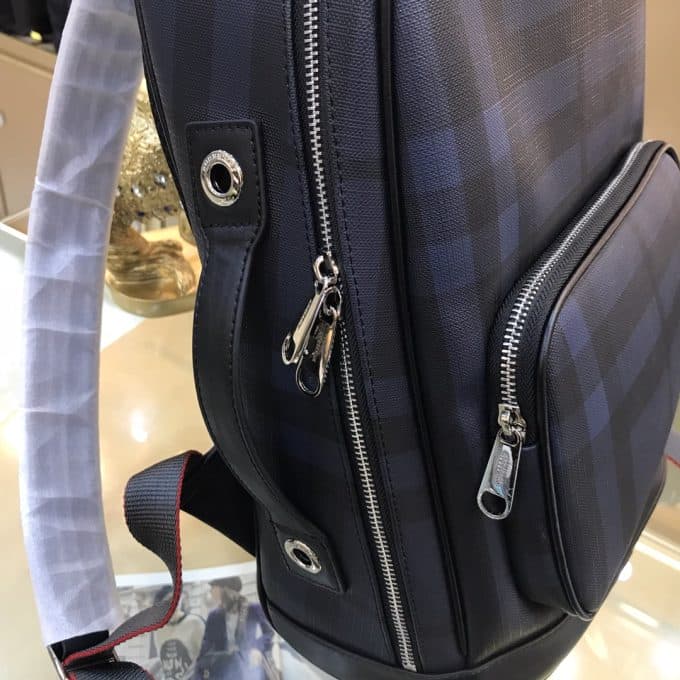 バーバリーバッグコピー 大人気2022新品 BURBERRY メンズ バックパック - 画像 (5)