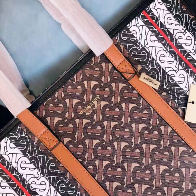 2019新作超売れ筋バーバリー(BURBERRY)☆レディース トートバッグコピー☆効果抜群♪視線を独り占める!! - 画像 (7)