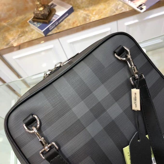バーバリーバッグコピー 2021新品注目度NO.1 BURBERRY メンズ ショルダーバッグ - 画像 (7)