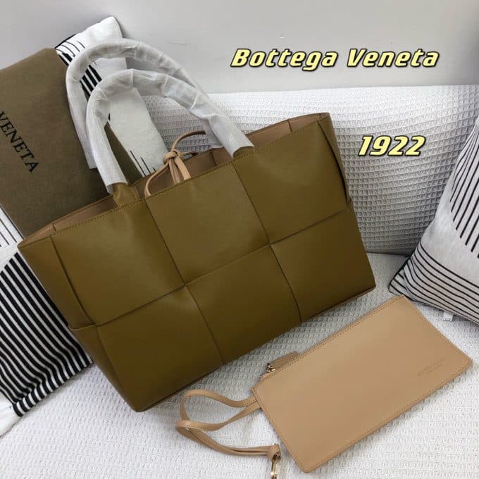 ボッテガヴェネタバッグコピー 定番人気2021新品 Bottega Veneta メンズ トートバッグ - 画像 (3)