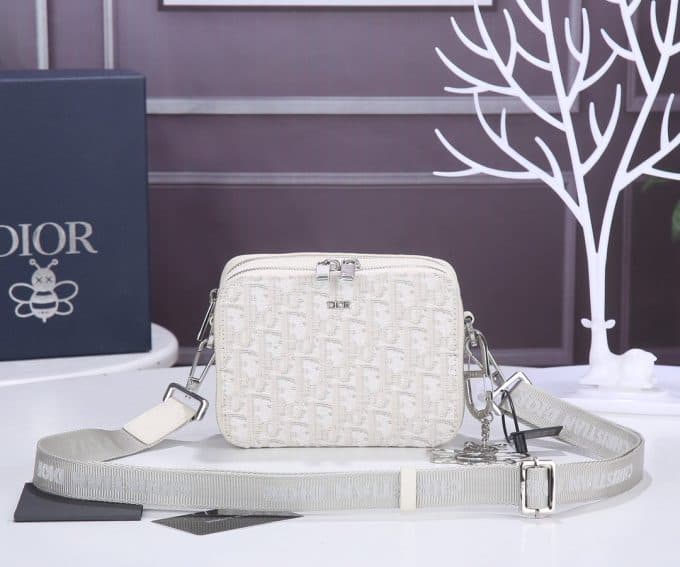 ディオールバッグコピー 2021新品注目度NO.1 Dior メンズ ショルダーバッグ
