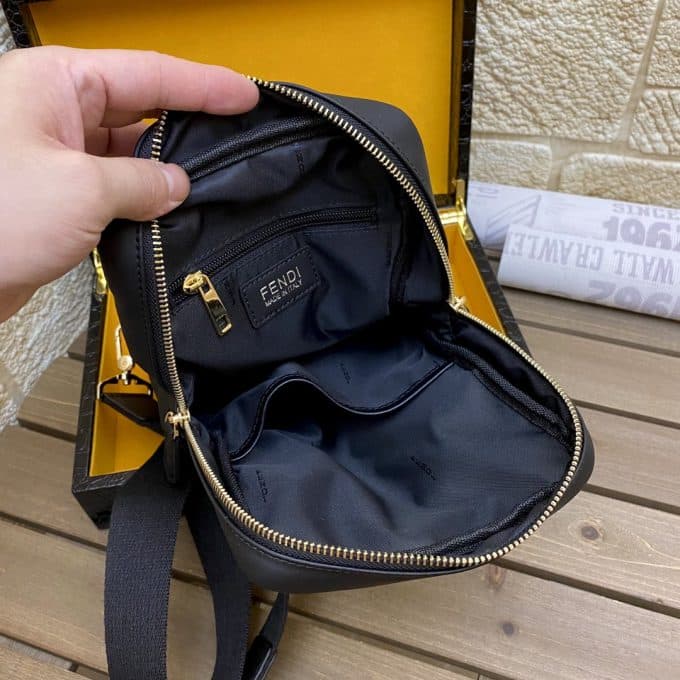 フェンディバッグコピー 定番人気2021新品 FENDI メンズ ボディバッグ - 画像 (9)