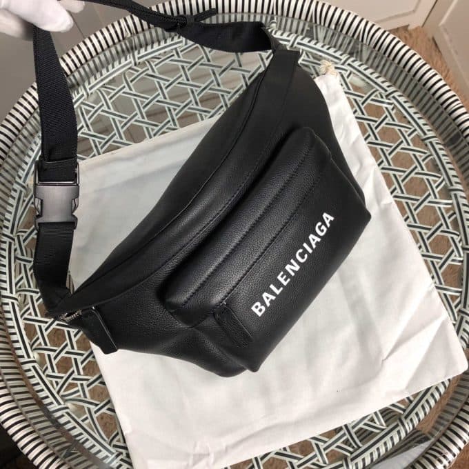 高品質 バレンシアガバッグコピー 定番人気2021新品 BALENCIAGA 男女兼用 ウエストポーチ - 画像 (4)