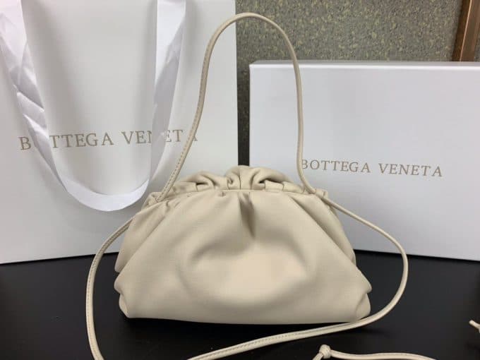 2019秋冬定番商品ボッテガヴェネタ(Bottega Veneta)☆レディース ハンドバックコピー☆爆発人気商品!数量限定発表★♫♪ - 画像 (2)