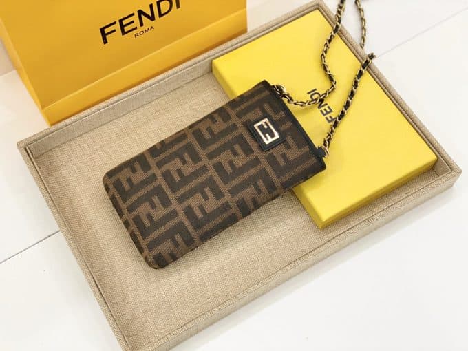 フェンディバッグコピー 大人気2021新品FENDI  男女兼用 携帯 電話 バッグ 2色 - 画像 (3)