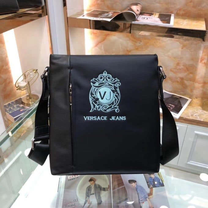 ヴェルサーチェバッグコピー 2021新品注目度NO.1 VERSACE メンズ ショルダーバッグ