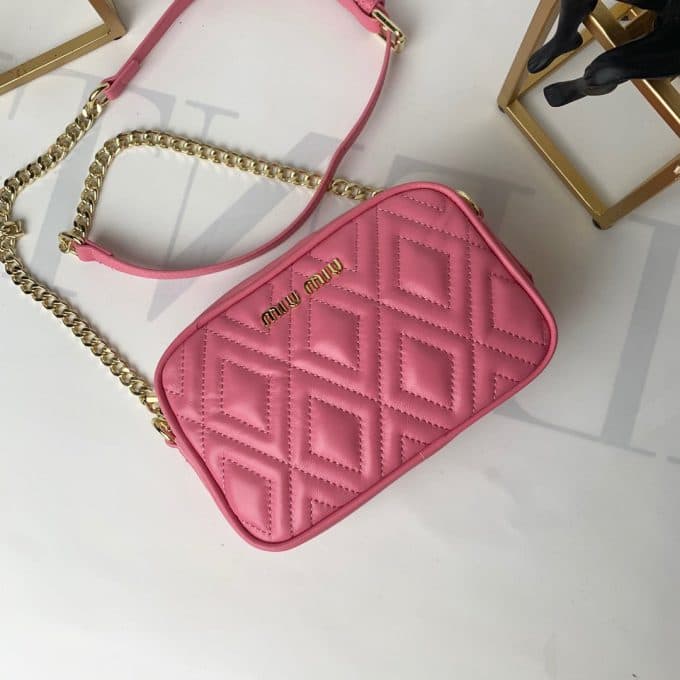 2019秋冬高品質ミュウミュウ(MIUMIU)☆ ショルダーバッグコピー☆気持ちの良い触り心地♪相性抜群！ - 画像 (4)