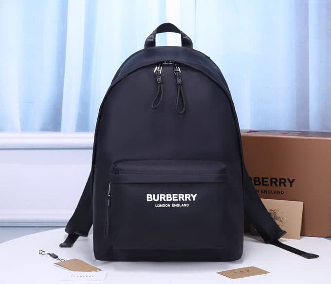 バーバリーバッグコピー 2021新品注目度NO.1 BURBERRY 男女兼用 バックパック