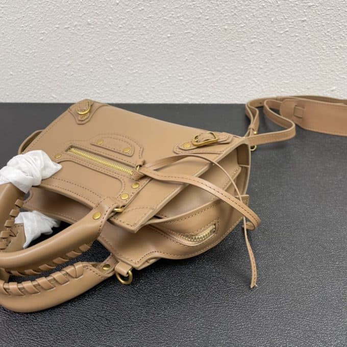 バレンシアガバッグコピー 定番人気2022新品 BALENCIAGAレディース ハンドバッグ - 画像 (6)