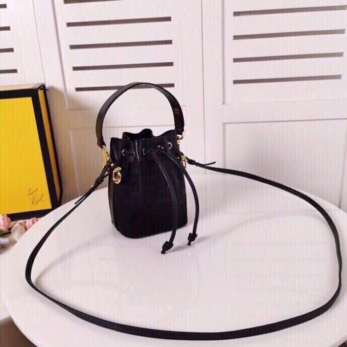 フェンディバッグコピー 定番人気2022新品 FENDI レディース バケツバッグ - 画像 (3)