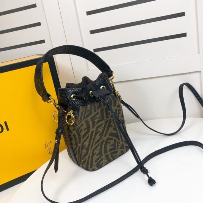 フェンディバッグコピー 2022新品注目度NO.1 FENDI レディース バケツバッグ - 画像 (3)