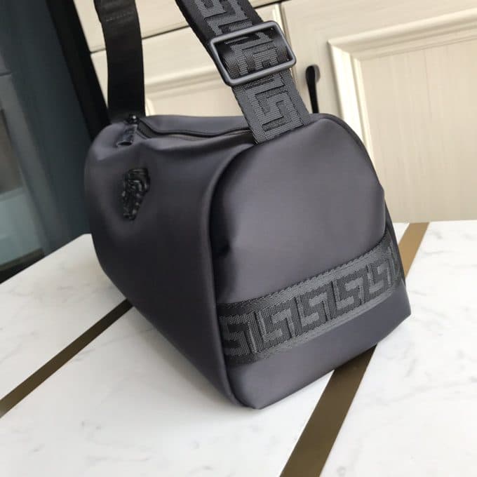 ヴェルサーチェバッグコピー 定番人気2021新品 VERSACE メンズ ショルダーバッグ - 画像 (7)