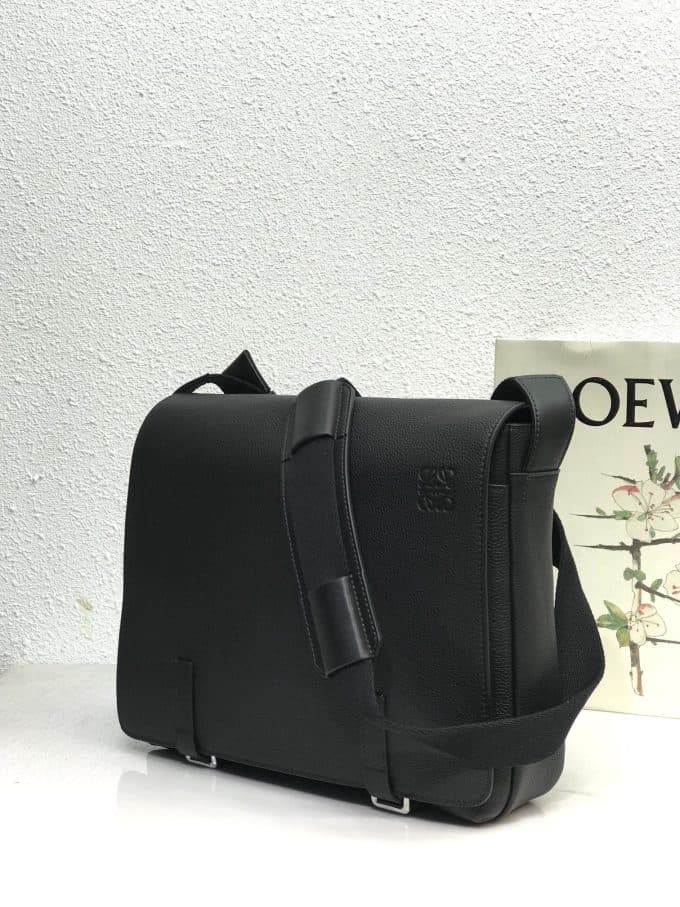 人気高級ロエベバッグコピー 2021新品注目度NO.1 Loeweメンズ ショルダーバッグ - 画像 (2)