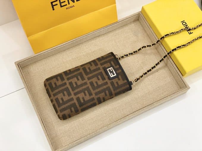 フェンディバッグコピー 大人気2021新品FENDI  男女兼用 携帯 電話 バッグ 2色 - 画像 (7)