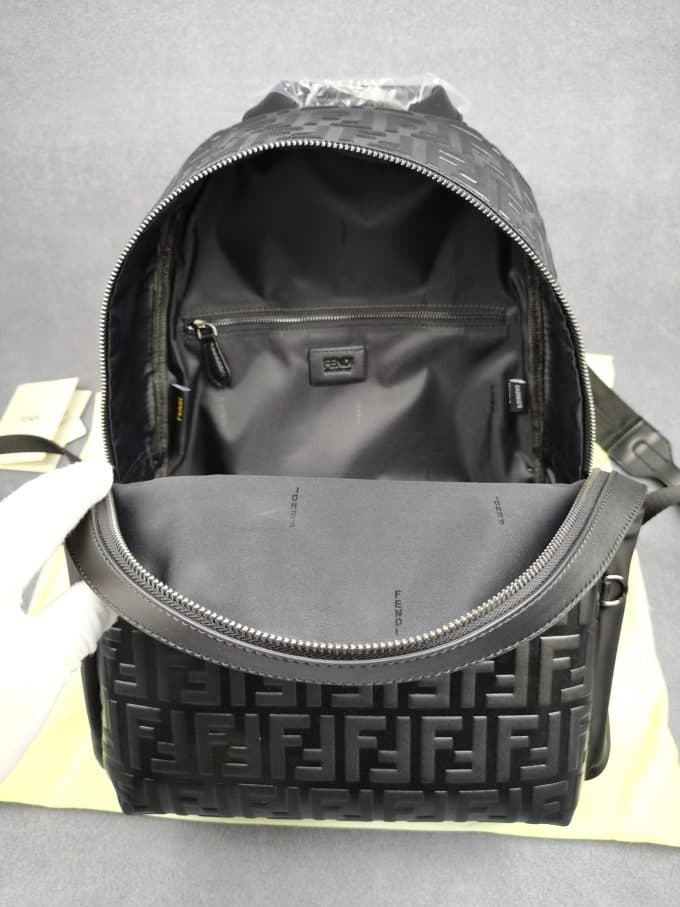 フェンディバッグコピー 定番人気2021新品 FENDI 男女兼用 バックパック - 画像 (8)