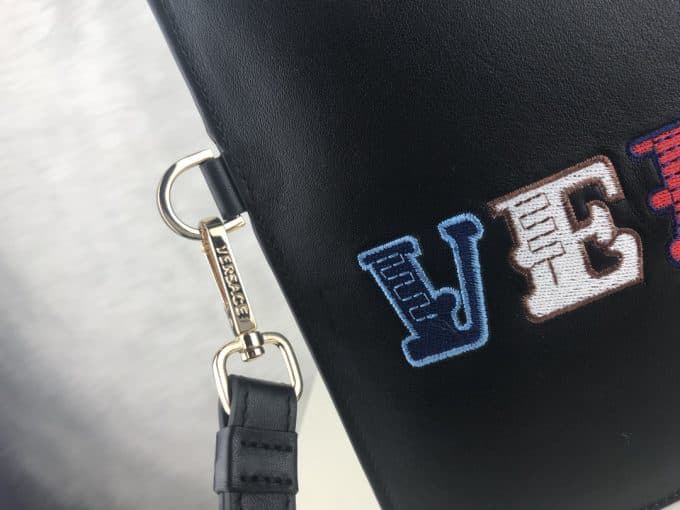 ヴェルサーチェバッグコピー 定番人気2021新品 VERSACE 男女兼用 セカンドバッグ - 画像 (9)