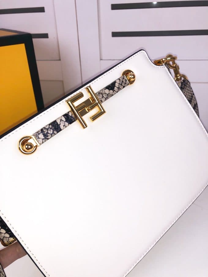 フェンディバッグコピー 大人気2022新品 FENDI レディース ショルダーバッグ - 画像 (4)