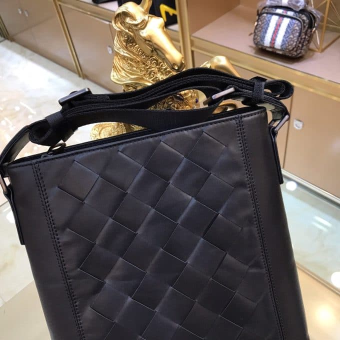 ボッテガヴェネタバッグコピー 2021新品注目度NO.1 Bottega Veneta メンズ ショルダーバッグ - 画像 (5)