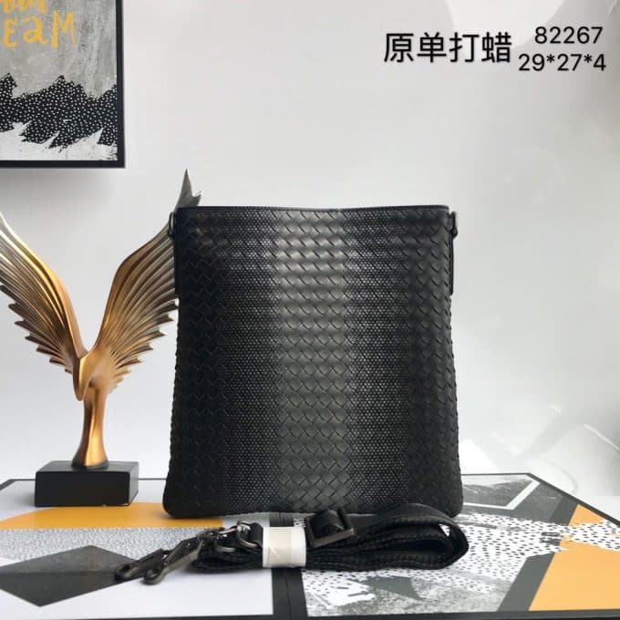 ボッテガヴェネタバッグコピー 2021新品注目度NO.1 Bottega Veneta メンズ ショルダーバッグ