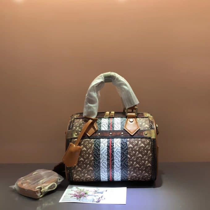 2019新作超売れ筋バーバリー(BURBERRY)☆レディース ハンドバックコピー☆効果抜群♪視線を独り占める!!