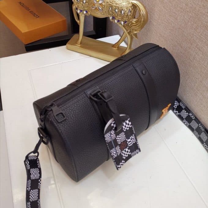 ルイヴィトンバッグコピー 定番人気2021新品 Louis Vuitton メンズ ショルダーバッグ - 画像 (3)