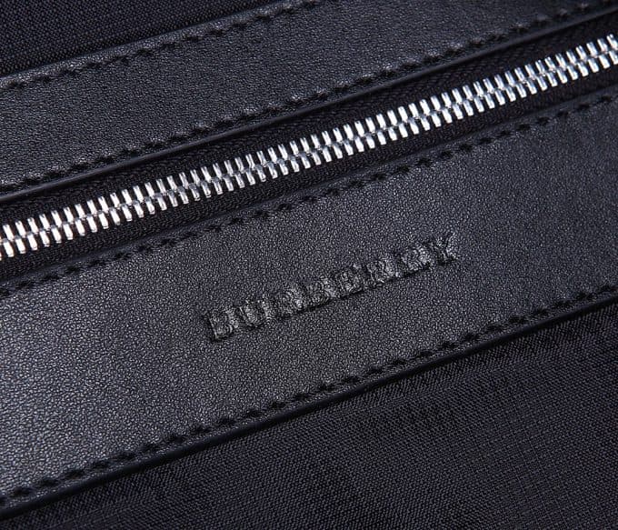 バーバリーバッグコピー 2021新品注目度NO.1 BURBERRY 男女兼用 バックパック - 画像 (8)