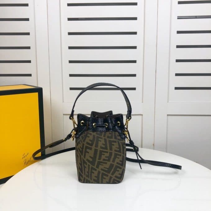 フェンディバッグコピー 2022新品注目度NO.1 FENDI レディース バケツバッグ - 画像 (2)